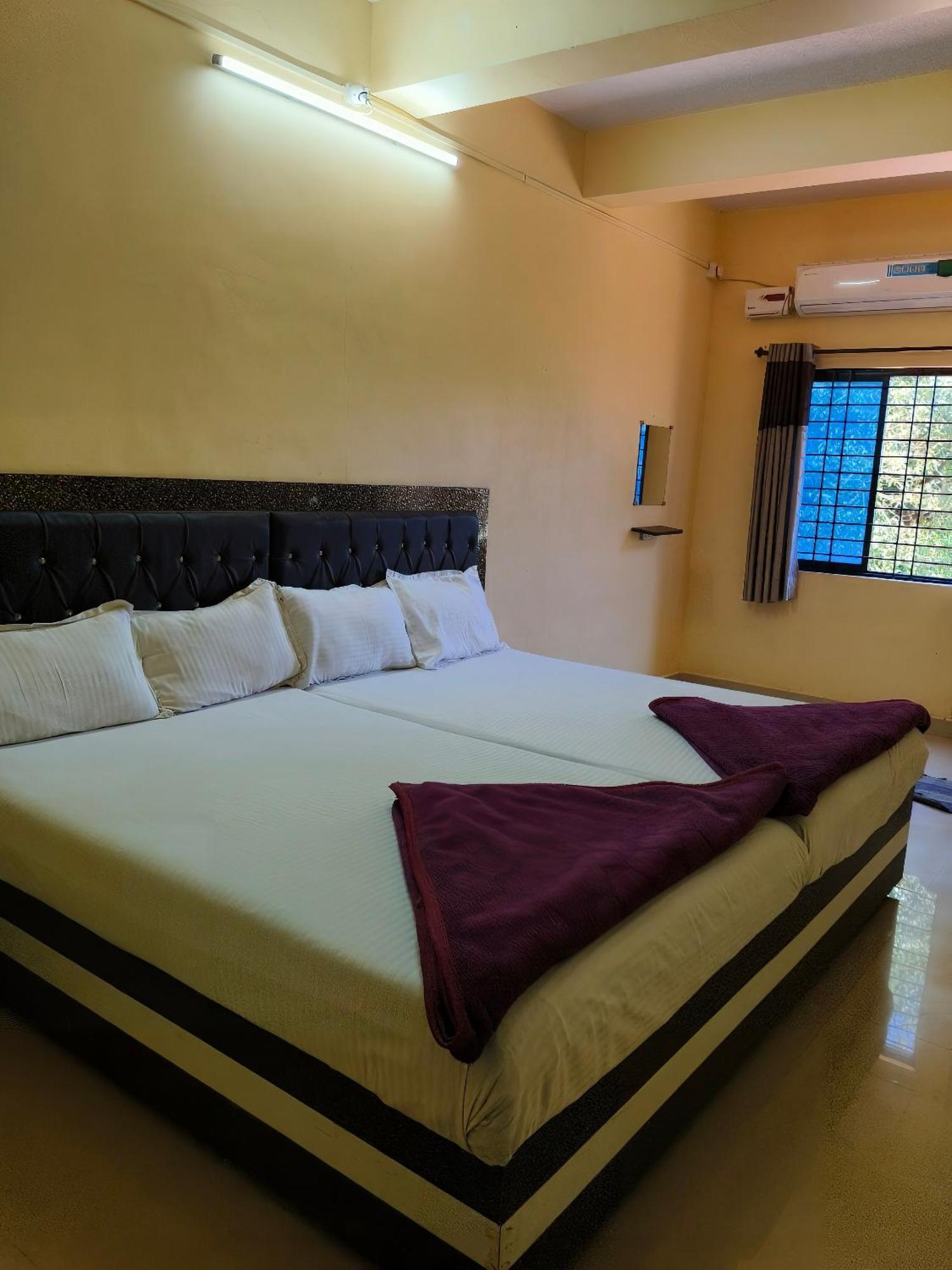Kamath Inn Mavalli Ngoại thất bức ảnh